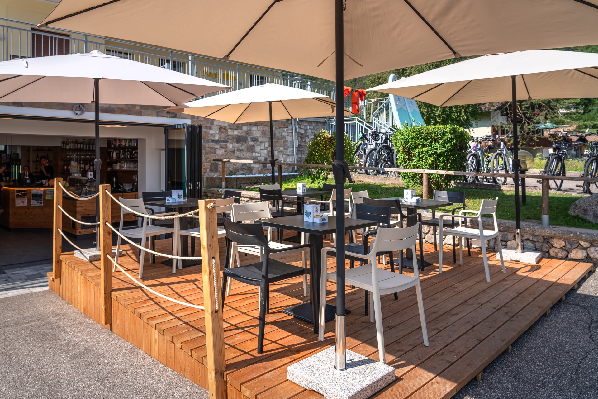 Tina's Beach Bar